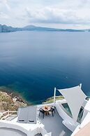 Virginia's Cave Villas