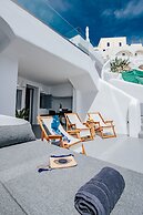 Virginia's Cave Villas