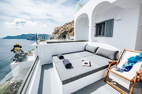 Virginia's Cave Villas