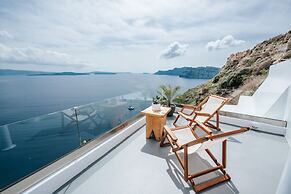 Virginia's Cave Villas