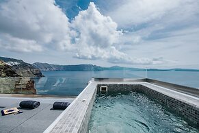 Virginia's Cave Villas