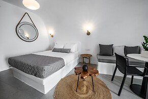 Virginia's Cave Villas