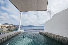 Virginia's Cave Villas