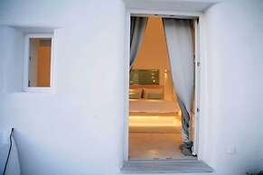Mykonos Moussa Suites