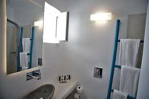 Mykonos Moussa Suites