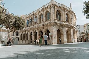 Infinity City Boutique Hotel