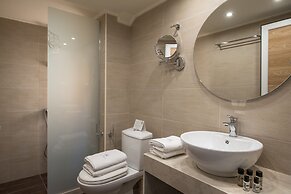 Infinity City Boutique Hotel