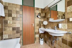 Hotel Kolbergarten