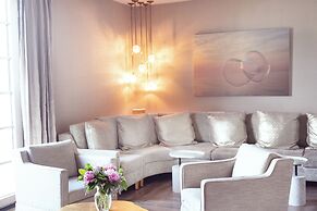 Delamar West Hartford