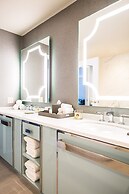 Delamar West Hartford