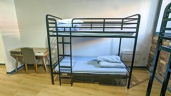International Inn - Hostel