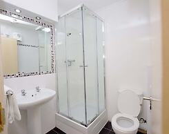 International Inn - Hostel