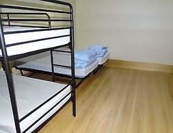 International Inn - Hostel
