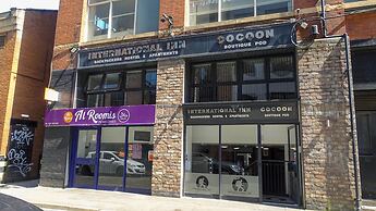 International Inn - Hostel
