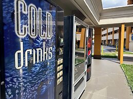 Super 8 by Wyndham Alexandria/Washington D.C. Area