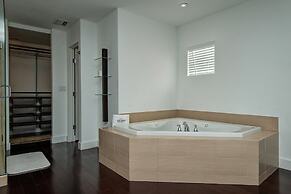 5 Bedroom Homes in Miami Beach by TMG