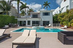 5 Bedroom Homes in Miami Beach by TMG