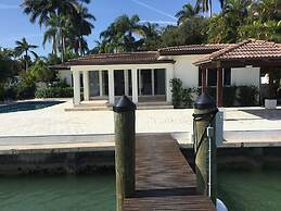 5 Bedroom Homes in Miami Beach by TMG