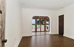 5 Bedroom Homes in Miami Beach by TMG