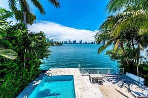 6 Bedroom Homes in Miami Beach by TMG