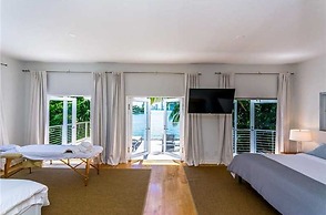 6 Bedroom Homes in Miami Beach by TMG