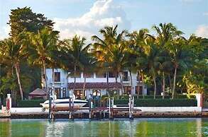 6 Bedroom Homes in Miami Beach by TMG