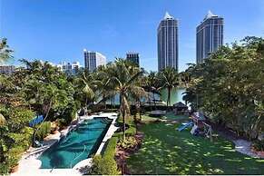 6 Bedroom Homes in Miami Beach by TMG