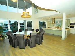 6 Bedroom Homes in Miami by TMG