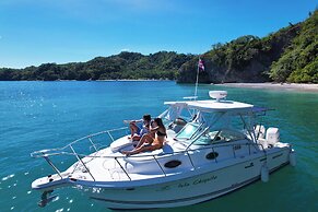 Isla Chiquita Glamping Hotel