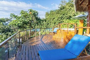 Isla Chiquita Glamping Hotel