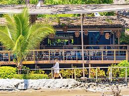 Isla Chiquita Glamping Hotel