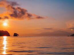 Isla Chiquita Glamping Hotel