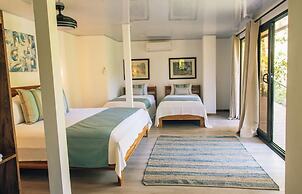 Isla Chiquita Glamping Hotel