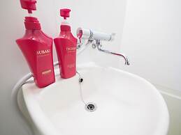 Living CUBE Tabata Station