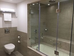 Lemon Tree Hotel, Sector 60, Gurugram