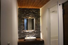 Petit Hotel Enchante