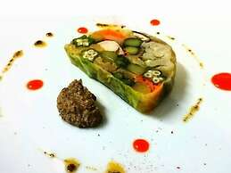 Petit Hotel Enchante