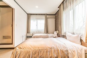 Petit Hotel Enchante