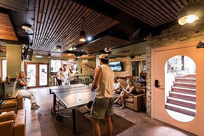 Aquarius Backpacker Resort