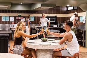 Aquarius Backpacker Resort