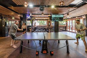 Aquarius Backpacker Resort