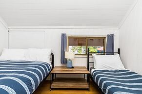 Aquarius Backpacker Resort