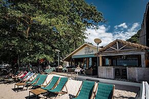 15 Palms Beach Resort