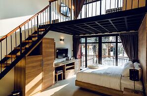 15 Palms Beach Resort