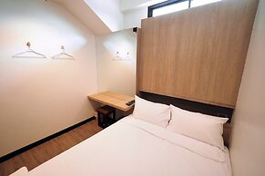 T Hostel at Victory Monument