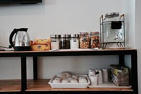 T Hostel at Victory Monument