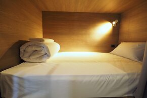 T Hostel at Victory Monument