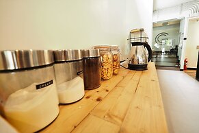 T Hostel at Victory Monument