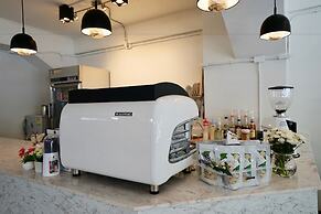 T Hostel at Victory Monument