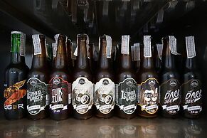 T Hostel at Victory Monument